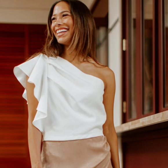 One shoulder Ruffle Sleeve Blouse - Picture 1 of 6